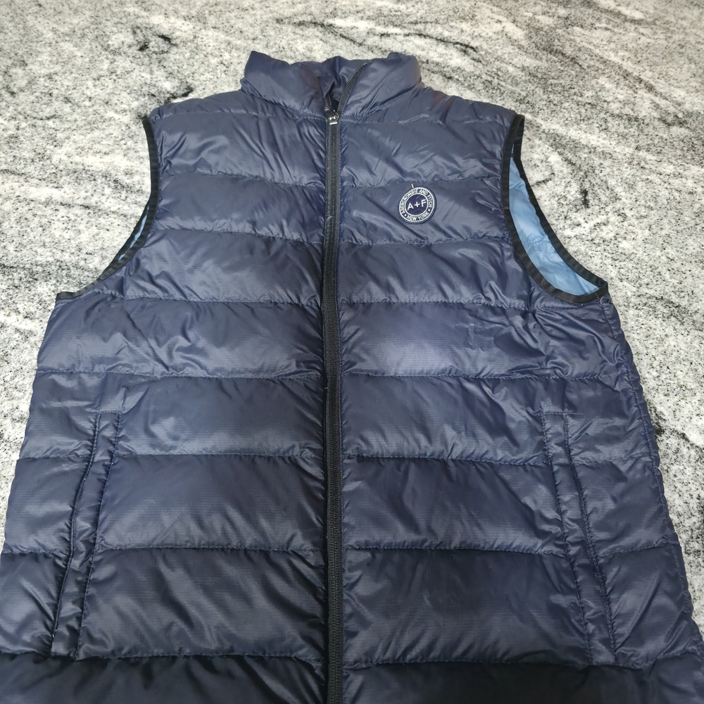 Abercrombie & Fitch Navy Puffer Vest